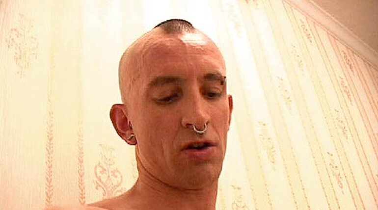 Ben Denver in HALLWAY BLOW - DAMON DOGG blows BEN DENVER