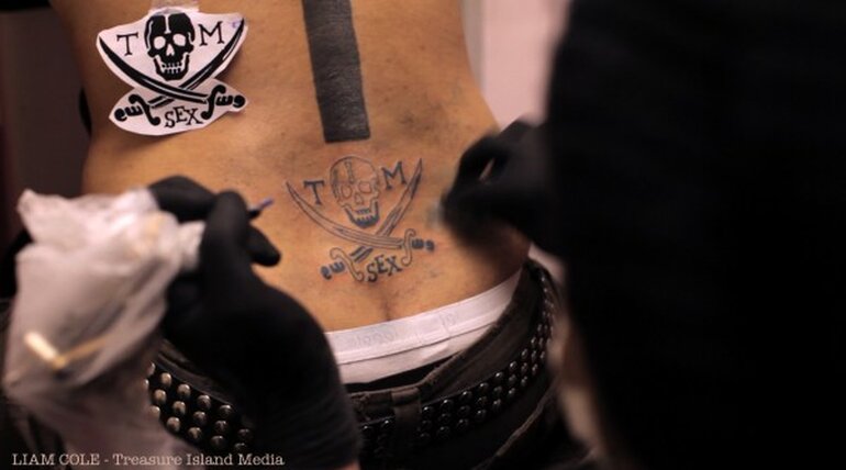 Angelo (III) in ANGELO'S TATTOO