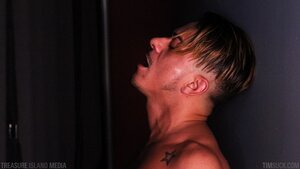 Anthony Grey & Cesar Xes