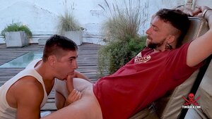 Naked Yogui & Emanuel